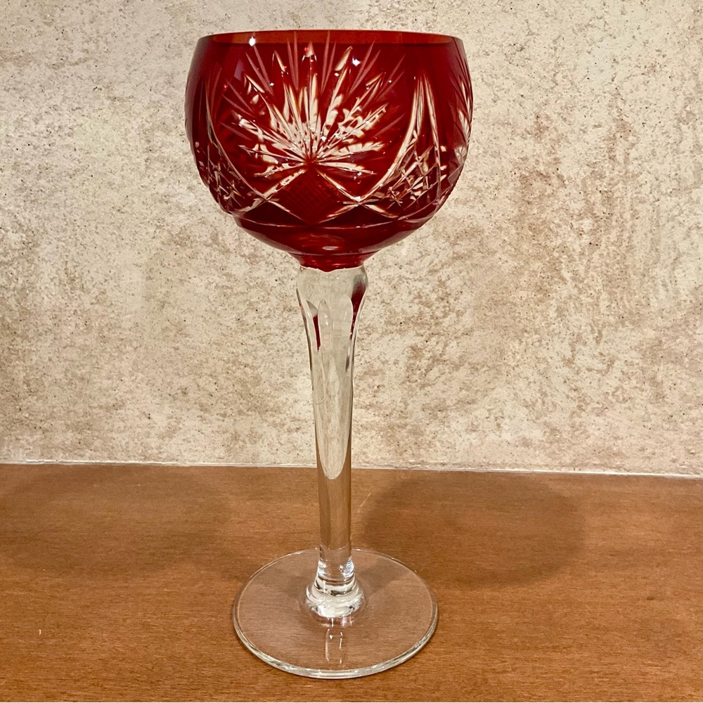 Large Red Cut to Clear Wine